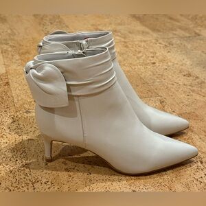 New Gorgeous Ted Baker Yonas Bow Womens White Ankle Boots Size  36 (6)